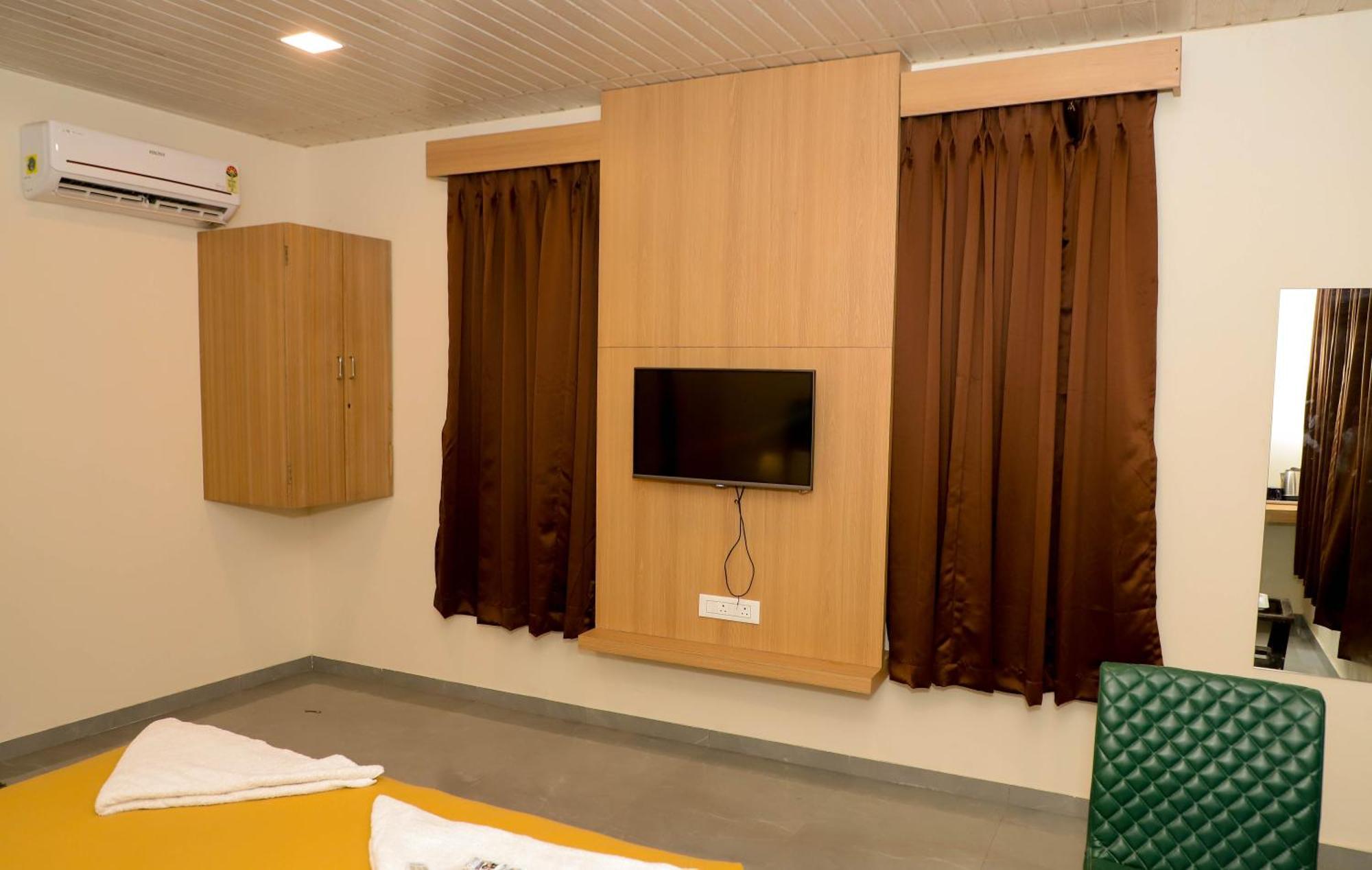 Hotel Arc Palace Bhiwandi Екстер'єр фото