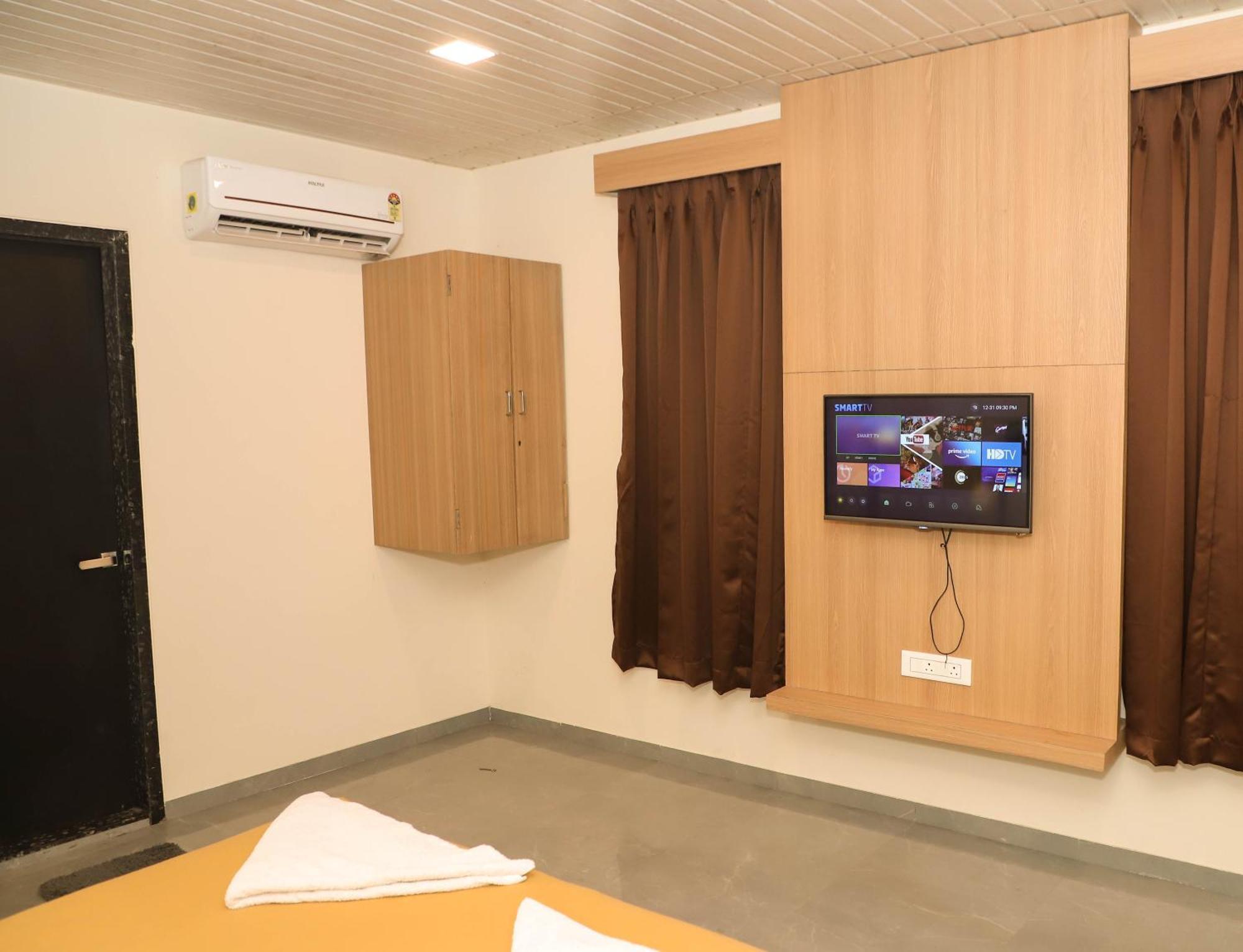 Hotel Arc Palace Bhiwandi Екстер'єр фото