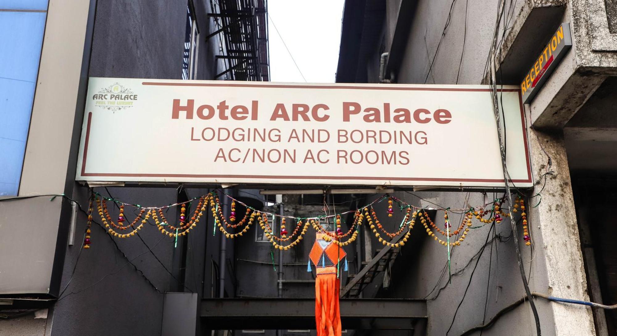 Hotel Arc Palace Bhiwandi Екстер'єр фото