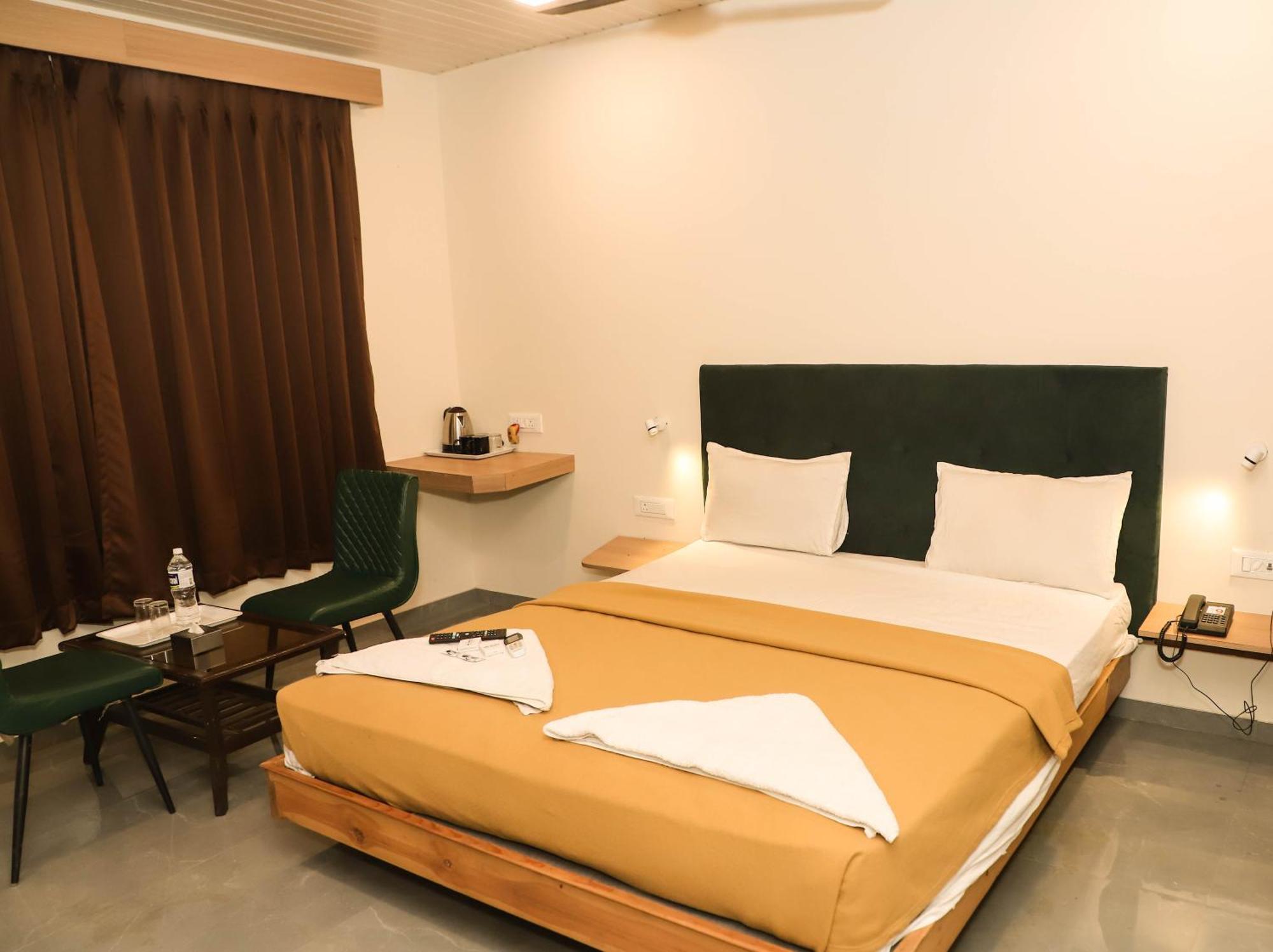 Hotel Arc Palace Bhiwandi Екстер'єр фото