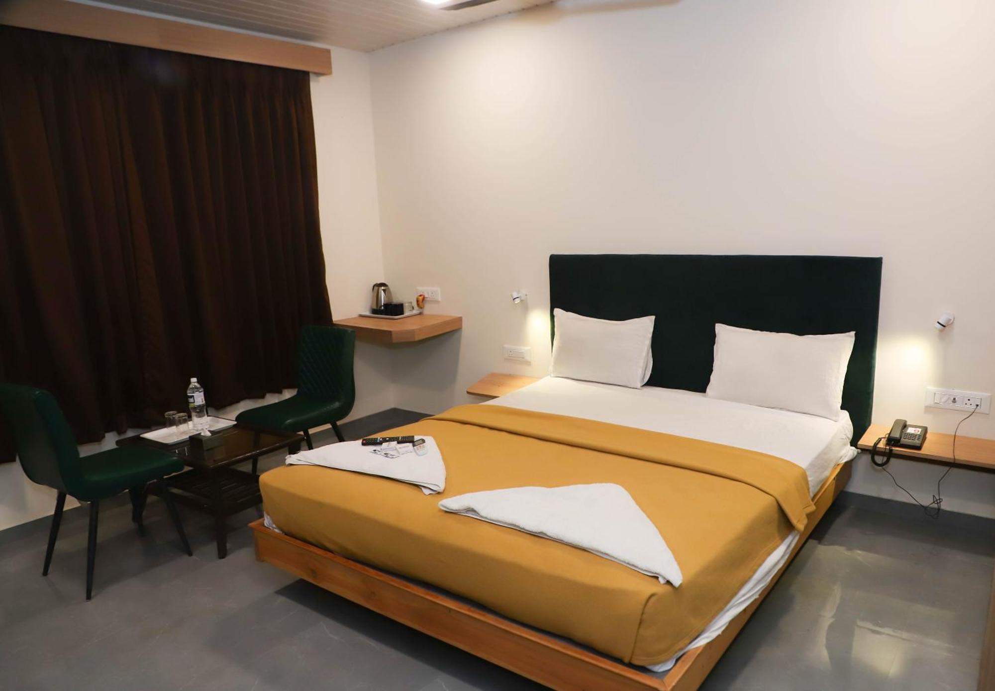 Hotel Arc Palace Bhiwandi Екстер'єр фото