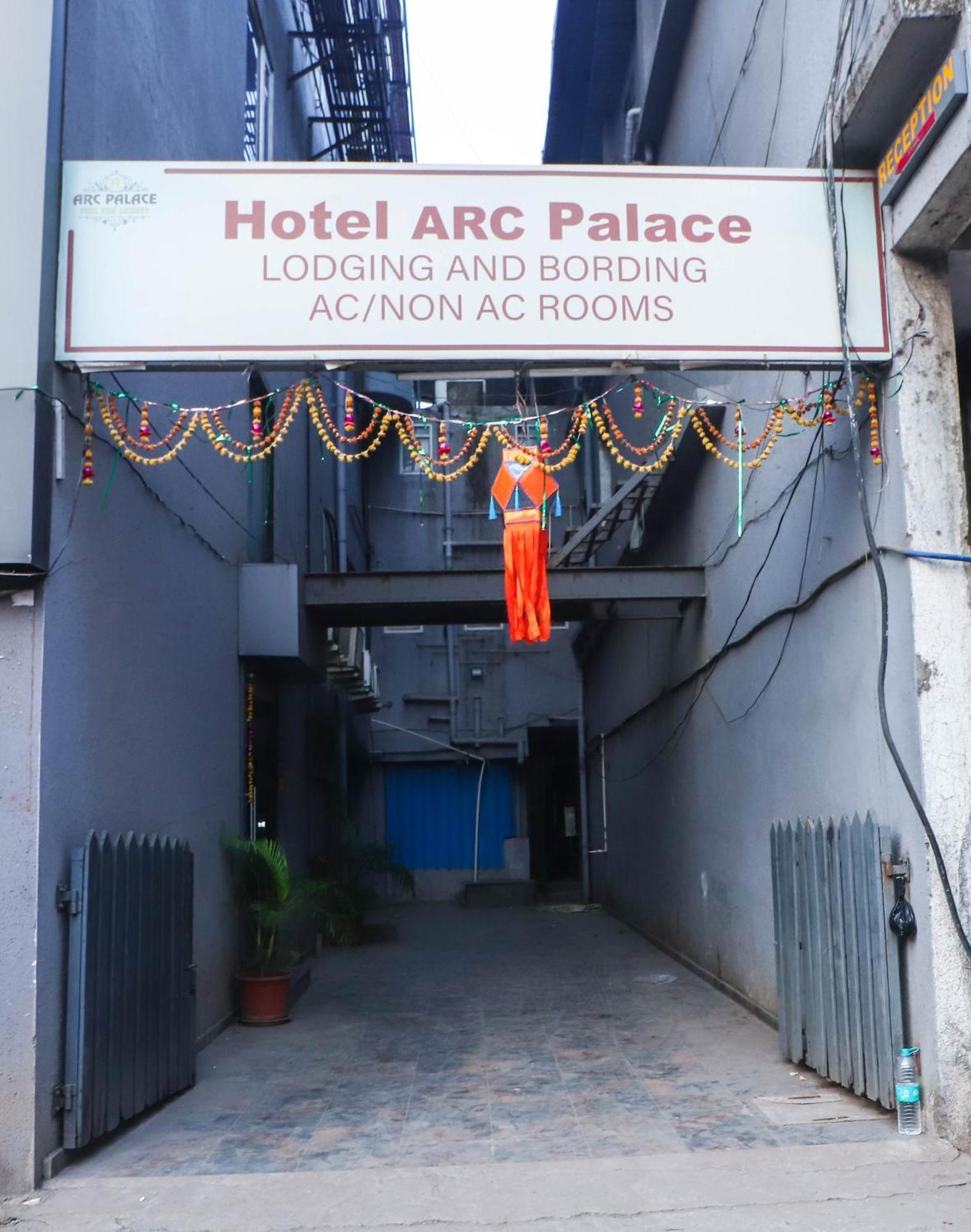 Hotel Arc Palace Bhiwandi Екстер'єр фото