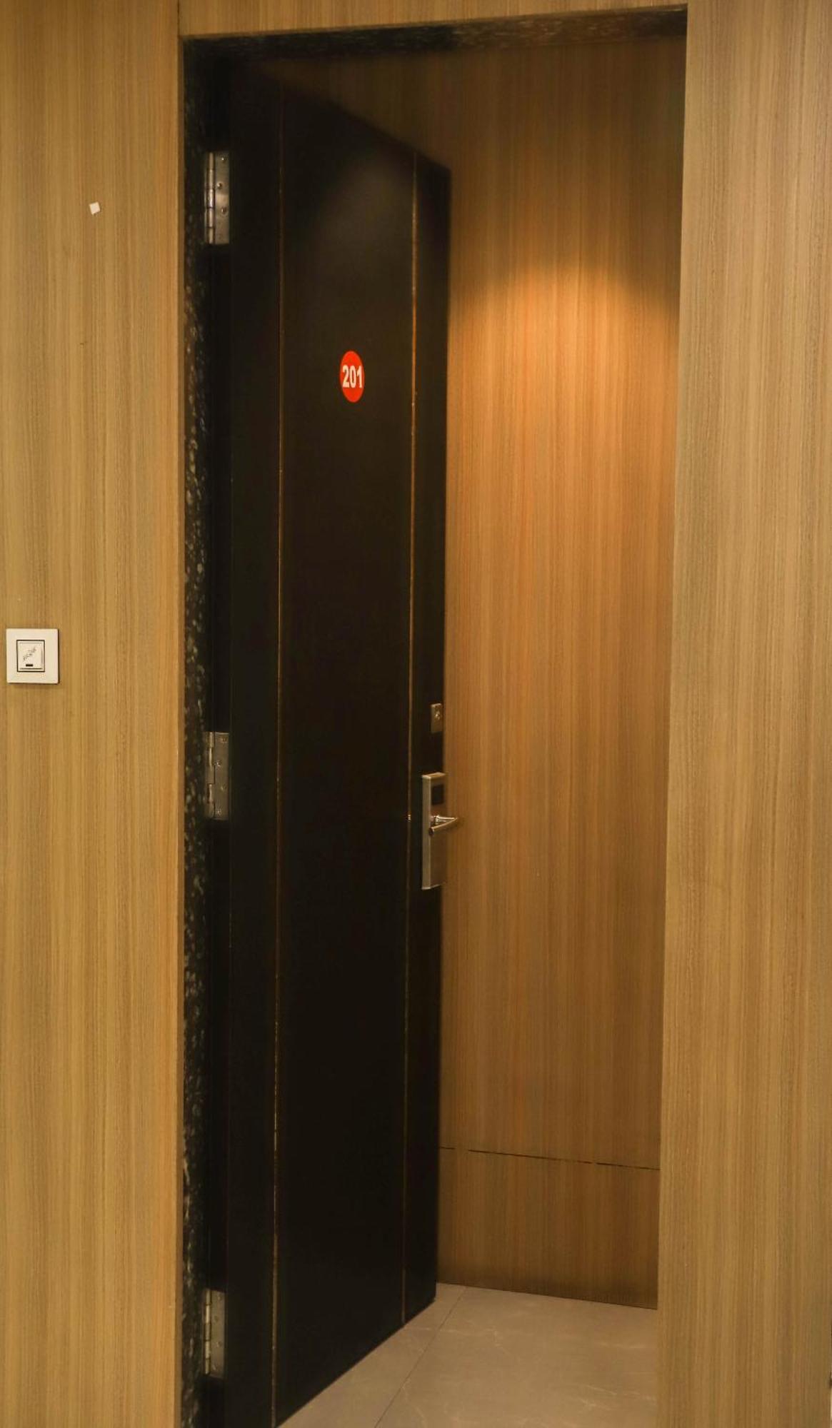 Hotel Arc Palace Bhiwandi Екстер'єр фото
